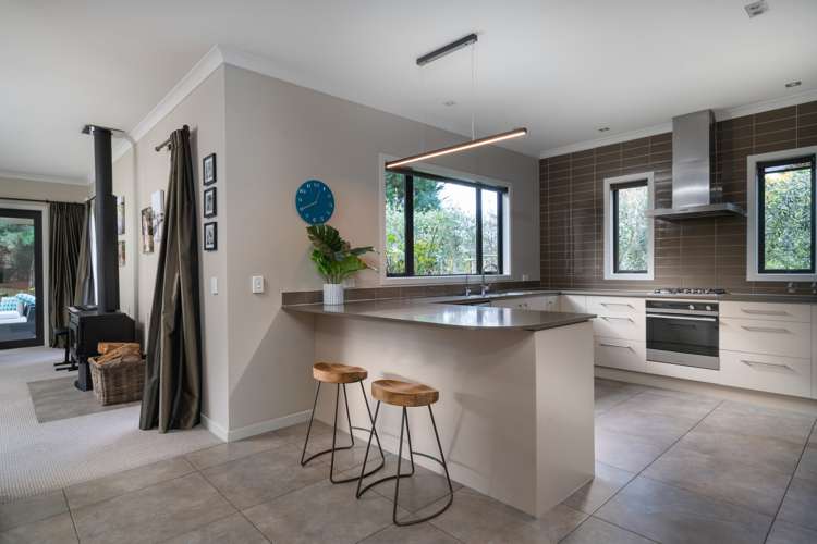 174 Mapara Road Acacia Bay_4