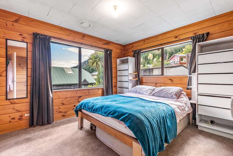 27 Watts Road Fernhill/Sunshine Bay_18