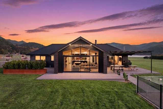 Lifestyle Living With a Private Hangar