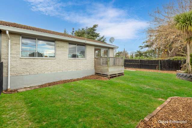 2/72C Cuffs Road Wainoni_1