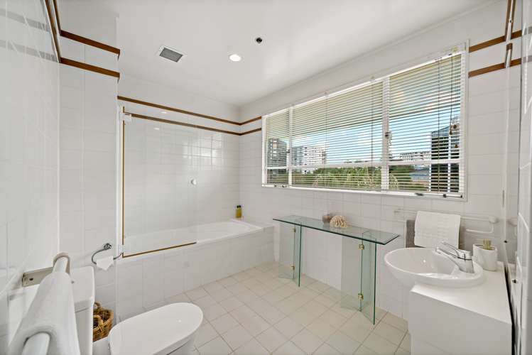 5d/68 Greys Avenue Auckland Central_18