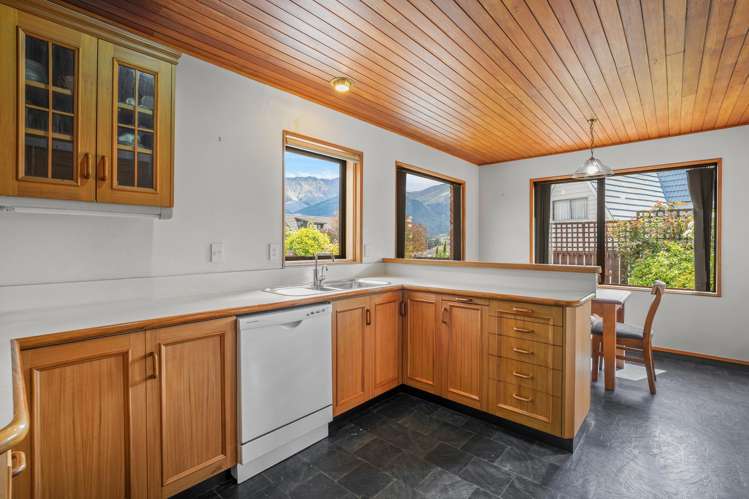 4 Four Views Avenue Kelvin Heights_3