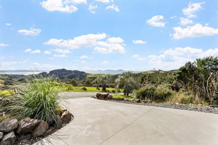 1570 Cove Road Mangawhai_58