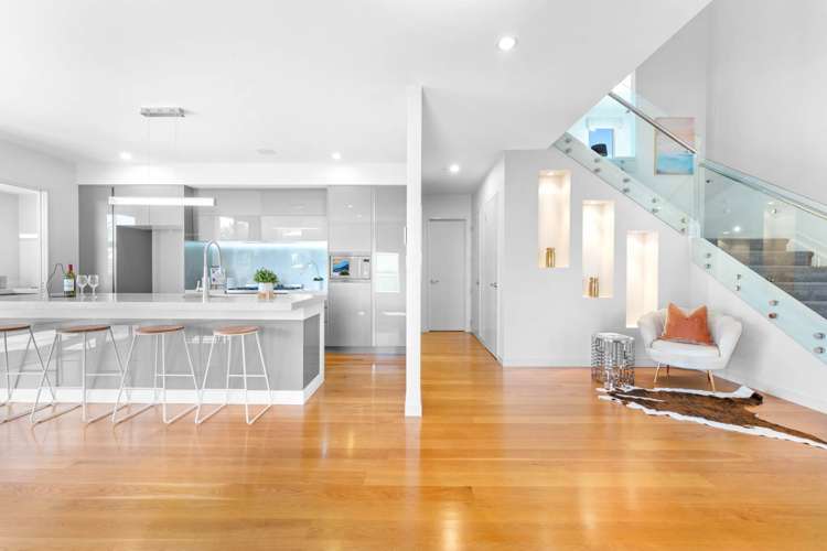 18 Remuremu Street Long Bay_12