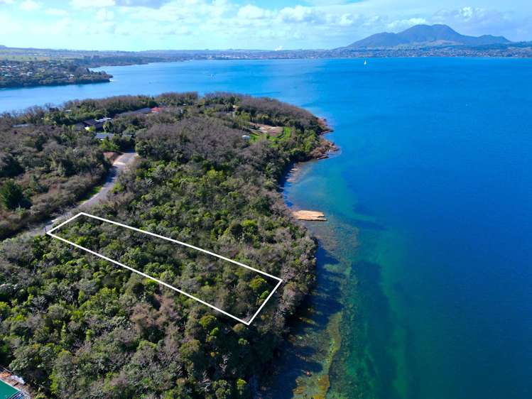 77 Parawera Drive Acacia Bay_1