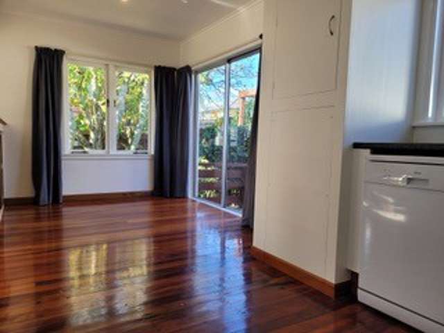  45 Sylvan Crescent Te Atatū South_3