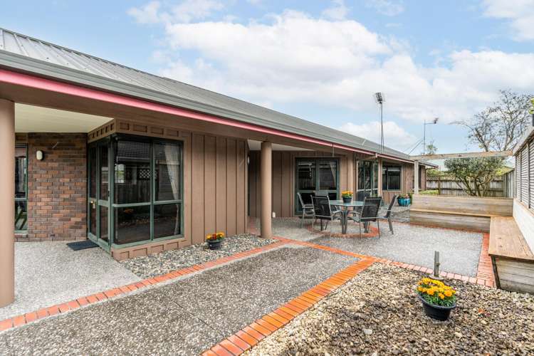 6 Earls Court Hillcrest_26