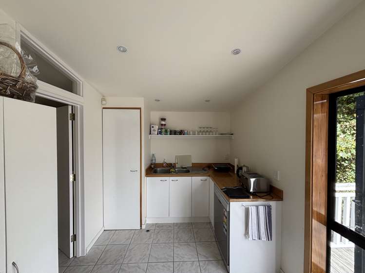 Suite 2/231 Thorndon Quay Thorndon_5