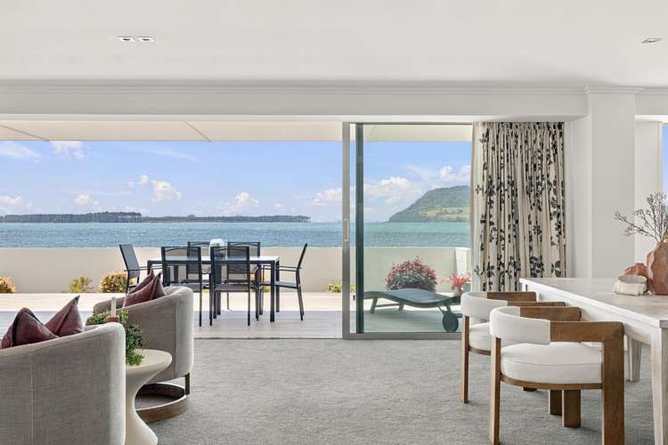 1/104 Harbour Drive Otumoetai_8