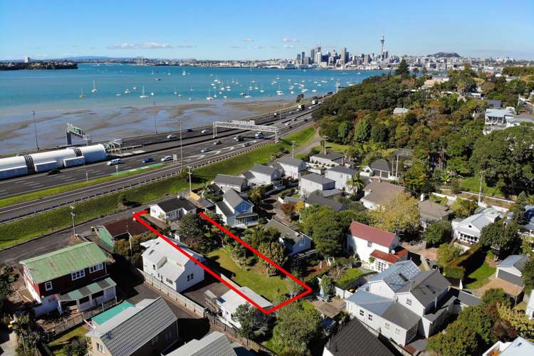 14 Sulphur Beach Road Northcote Point_20