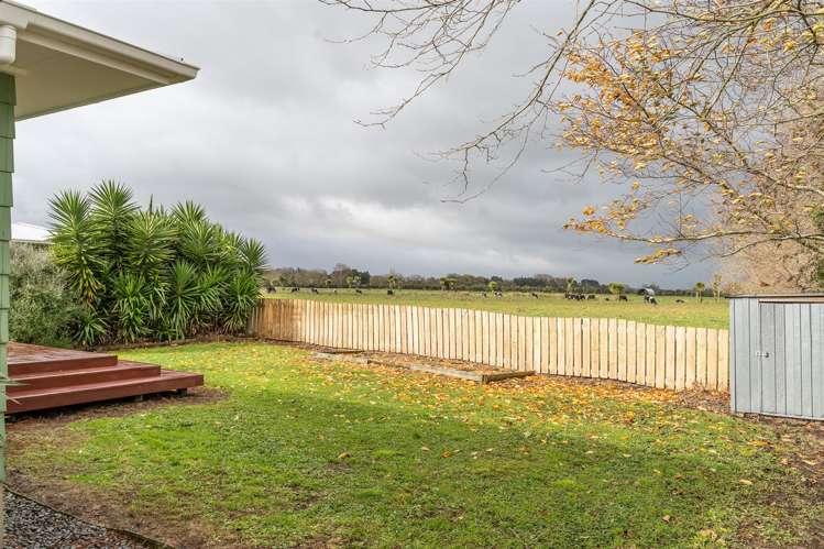 73b Saxbys Road Deanwell_16