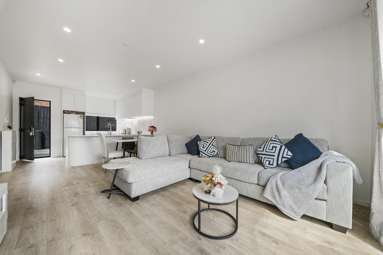 3/22 Heaphy Street_2