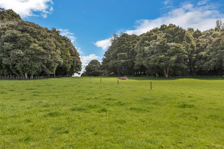 1027 State Highway 14 Maungatapere_14