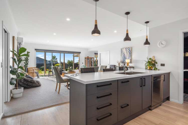 4 Tarn Close Richmond_3