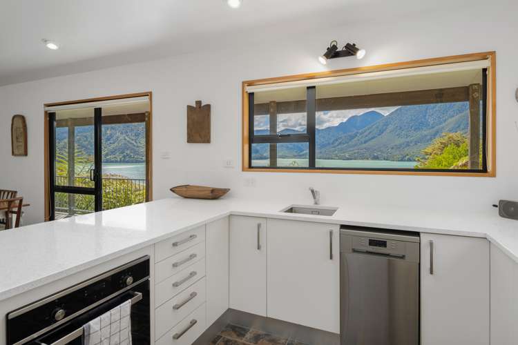 672 Moetapu Bay Road Anakiwa and Surrounds_9