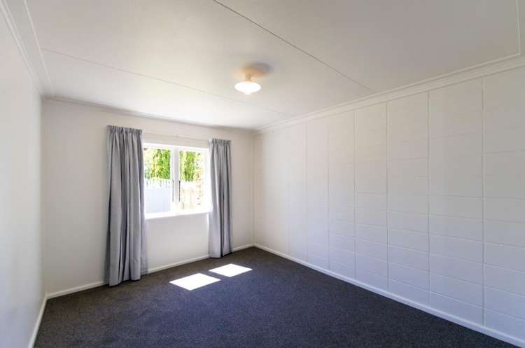 504 Karamu Road South 10495_5