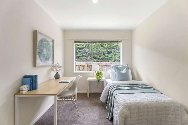 1/5 Teal Crescent Beach Haven_12