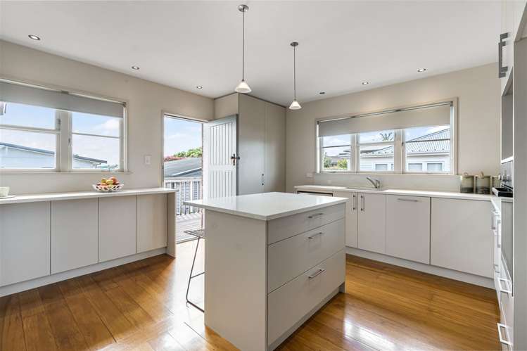 10 Aramoana Avenue Devonport_6