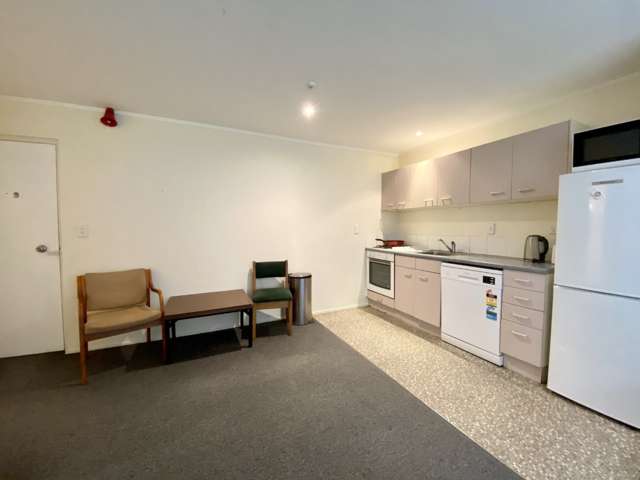 9/6 Brown Street Mount Cook_1