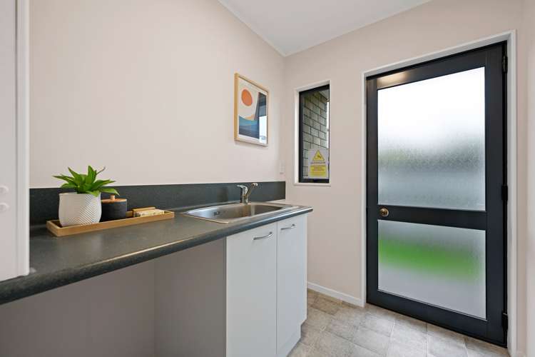 7 Diomede Glade Flagstaff_14