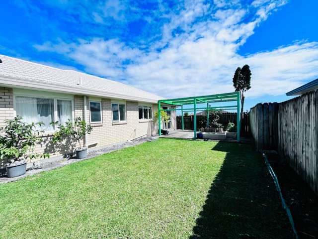 22 Ksenia Drive | Flat Bush | Manukau City | Houses for Sale - One Roof