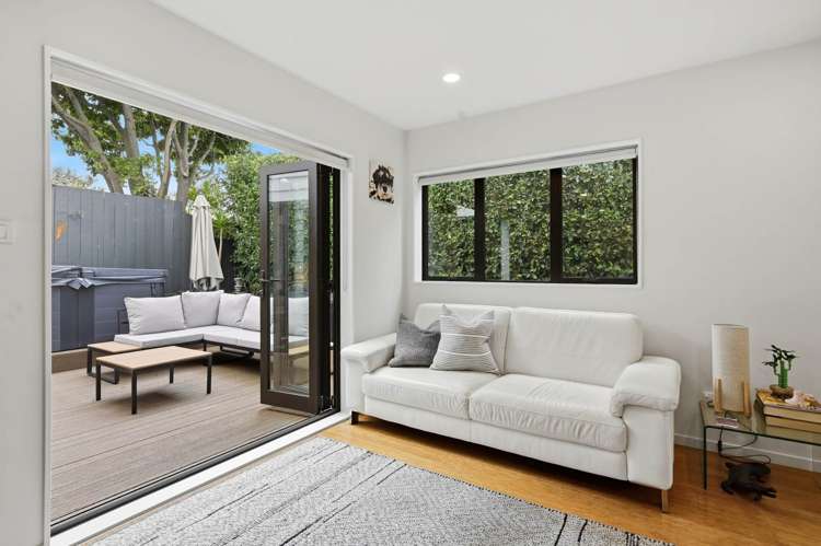 23A Niccol Avenue Devonport_11