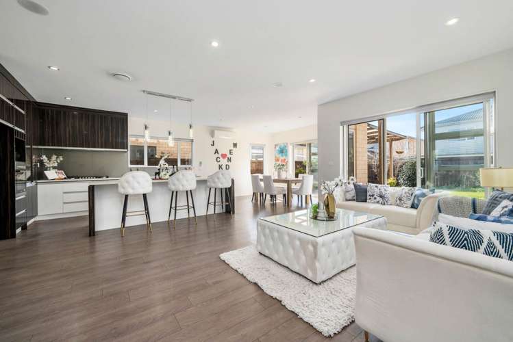 17 Ballyholey Drive Flat Bush_6