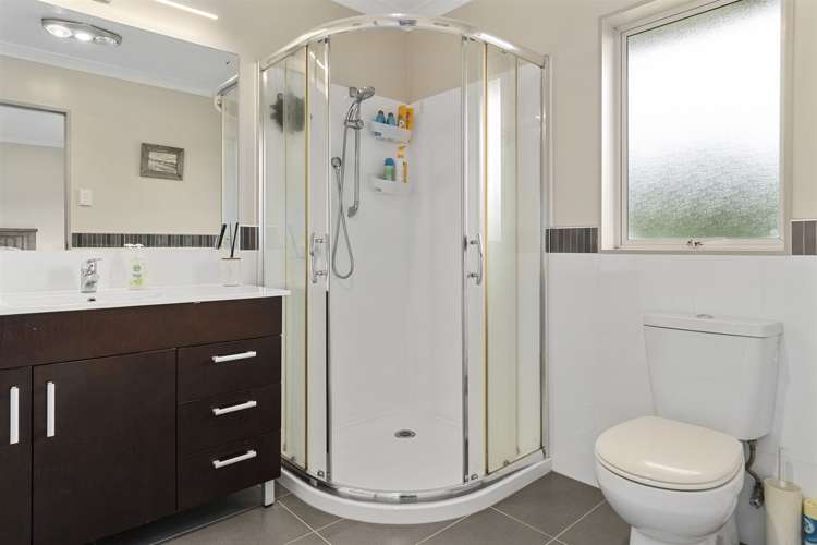 120 Waterside Drive Pyes Pa_15