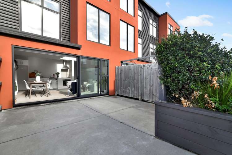 18/17 Owens Place Mount Maunganui_13