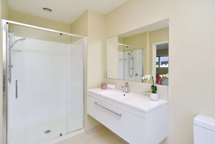 8 Booth Way Belfast_16