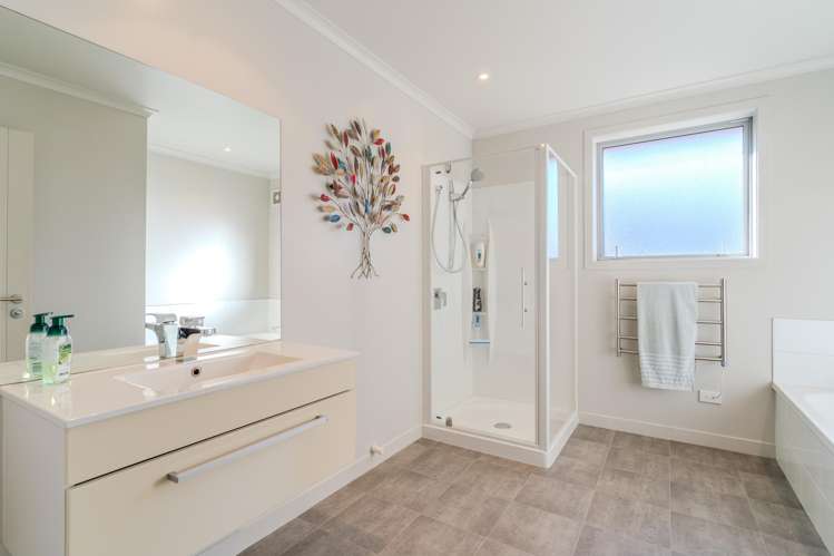 14 William James Close Mosgiel_9