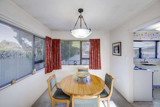 2/290 Kennedy Road Onekawa_3
