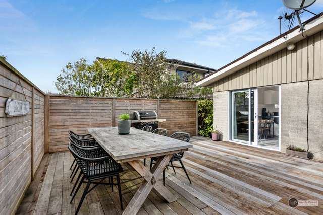 1/113 Knights Road Lower Hutt_1