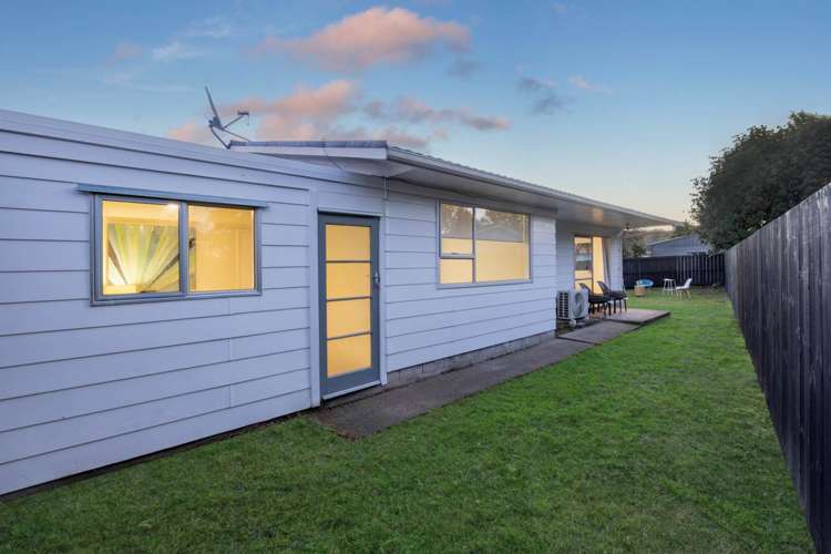 1/55 Tabitha Crescent Henderson_18