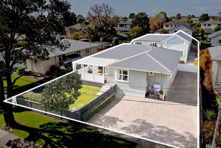 15 Norrie Avenue Mount Albert_23