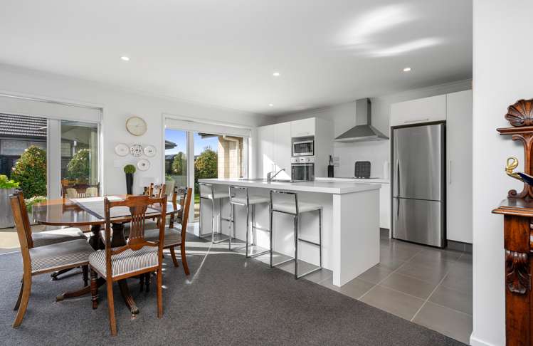 32 West Thompson Street Leamington_7