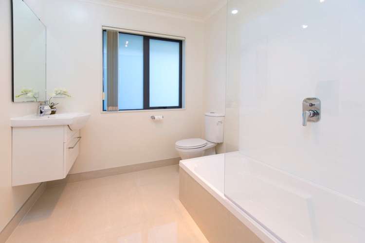 8 Maylee Crescent Gulf Harbour_10