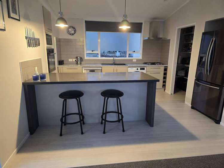 19 Eames Crescent Te Mata_21