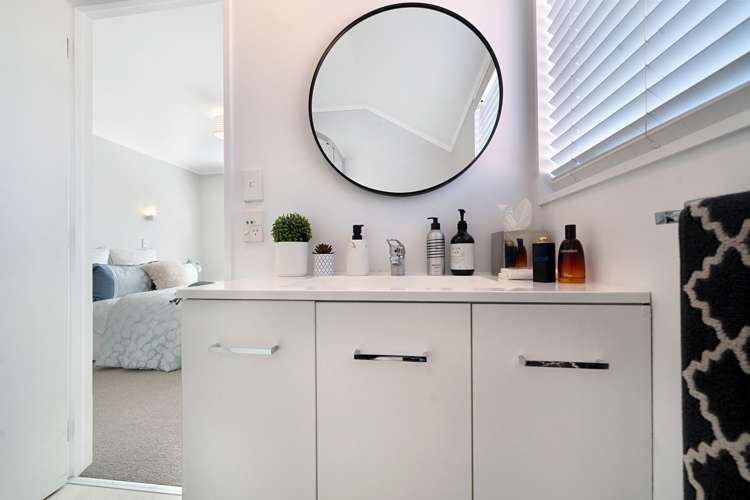 9 Central Park Drive Te Atatu South_20