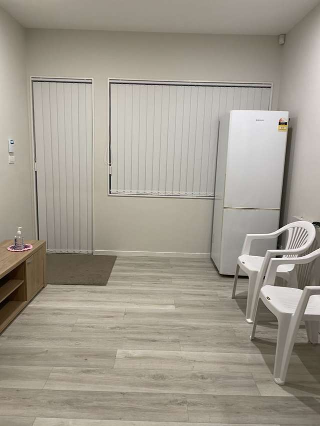 56 Donegal Park Drive Flat Bush_2