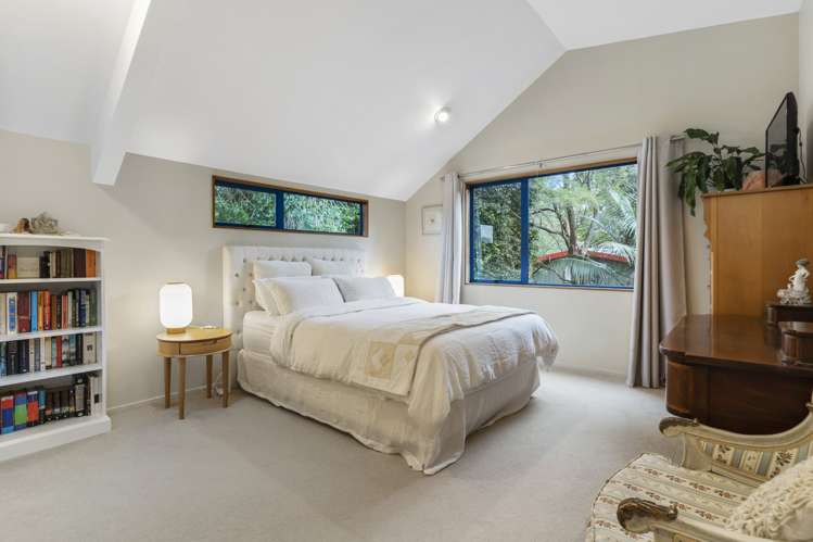 2/15 Emirau Place Glenfield_10