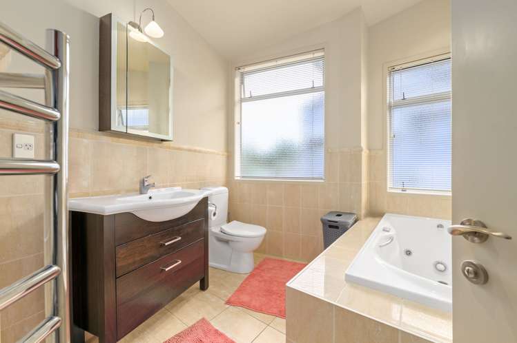 21e Ruakiwi Road Hamilton Lake_7