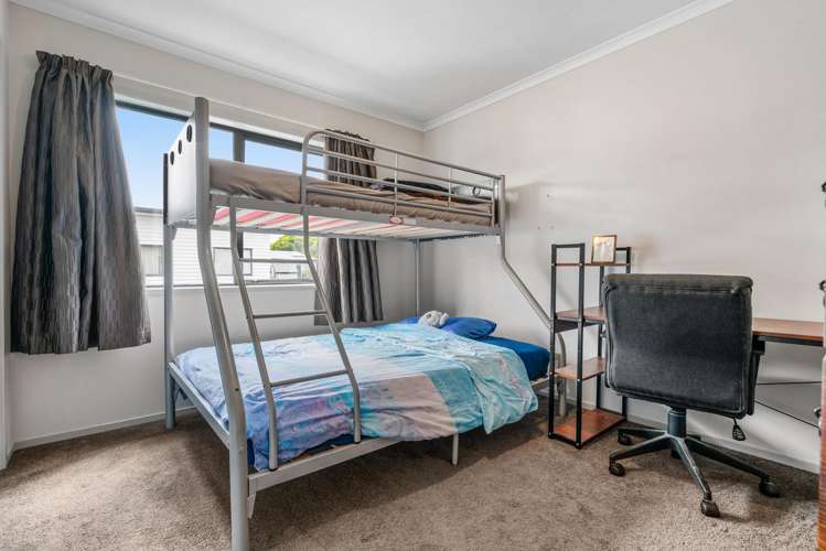 6 Whau Crescent Avondale_9