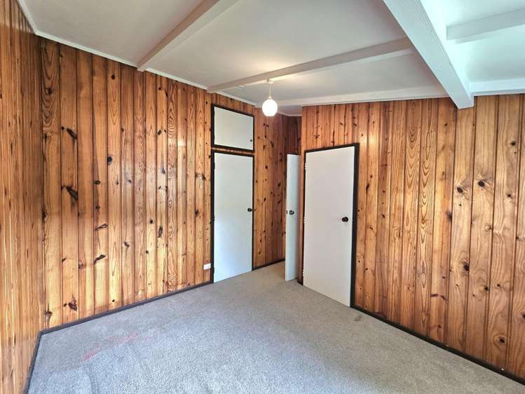 12 Heaphy Street 2169_17