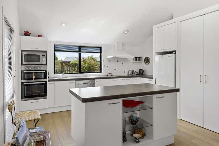 16 Devon Crescent Darfield_7