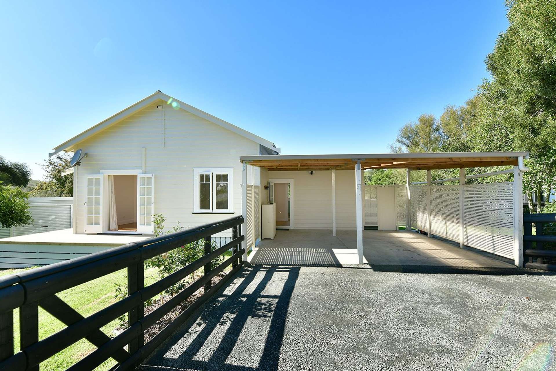 57 Rautawhiri Road Helensville_0