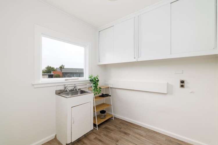 74 Rowan Avenue Aranui_8