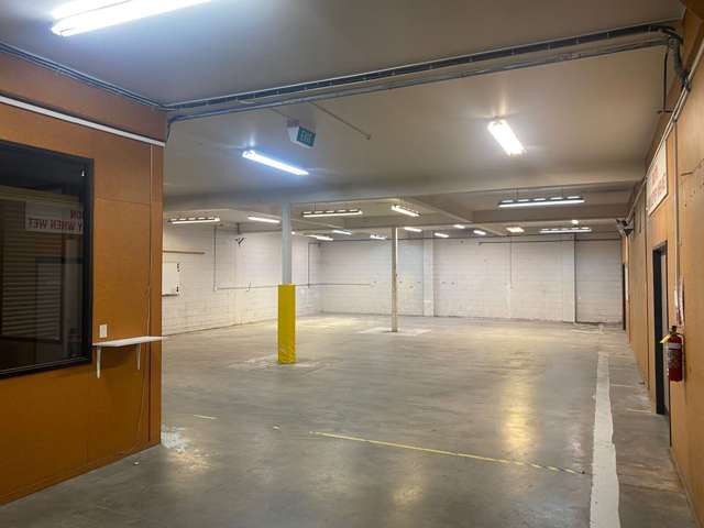 Ground/20 Kingsford Smith Street Rongotai_2