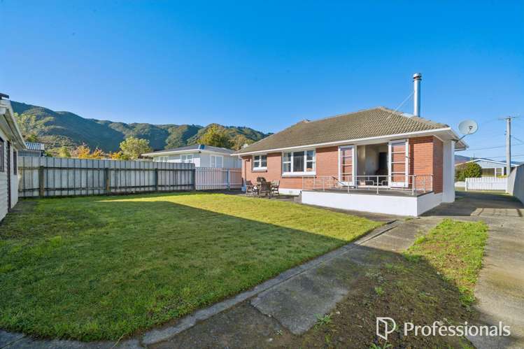 38 Russell Road Wainuiomata_21
