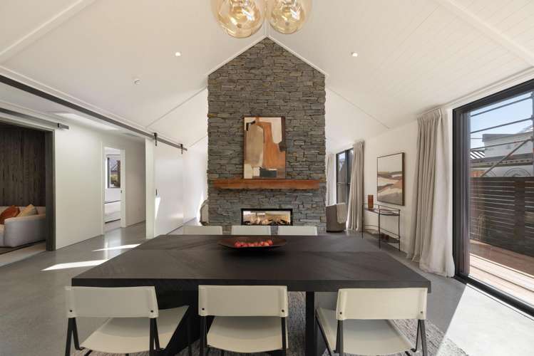 28 Cunninghams Drive Jacks Point_15